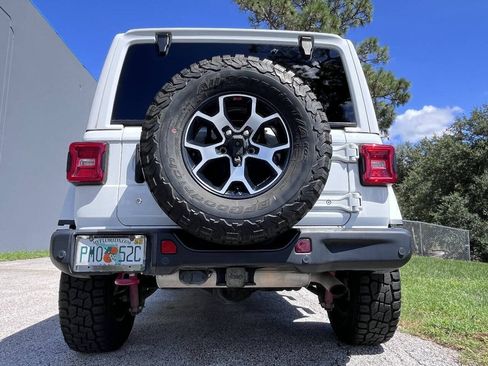 Used 2019 Jeep Wrangler Unlimited Rubicon AWD/4WD image 8