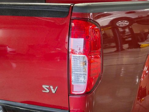 Used 2015 Nissan Frontier SV RWD image 12