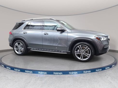 Used 2022 Mercedes-Benz GLE 350 4MATIC image 4