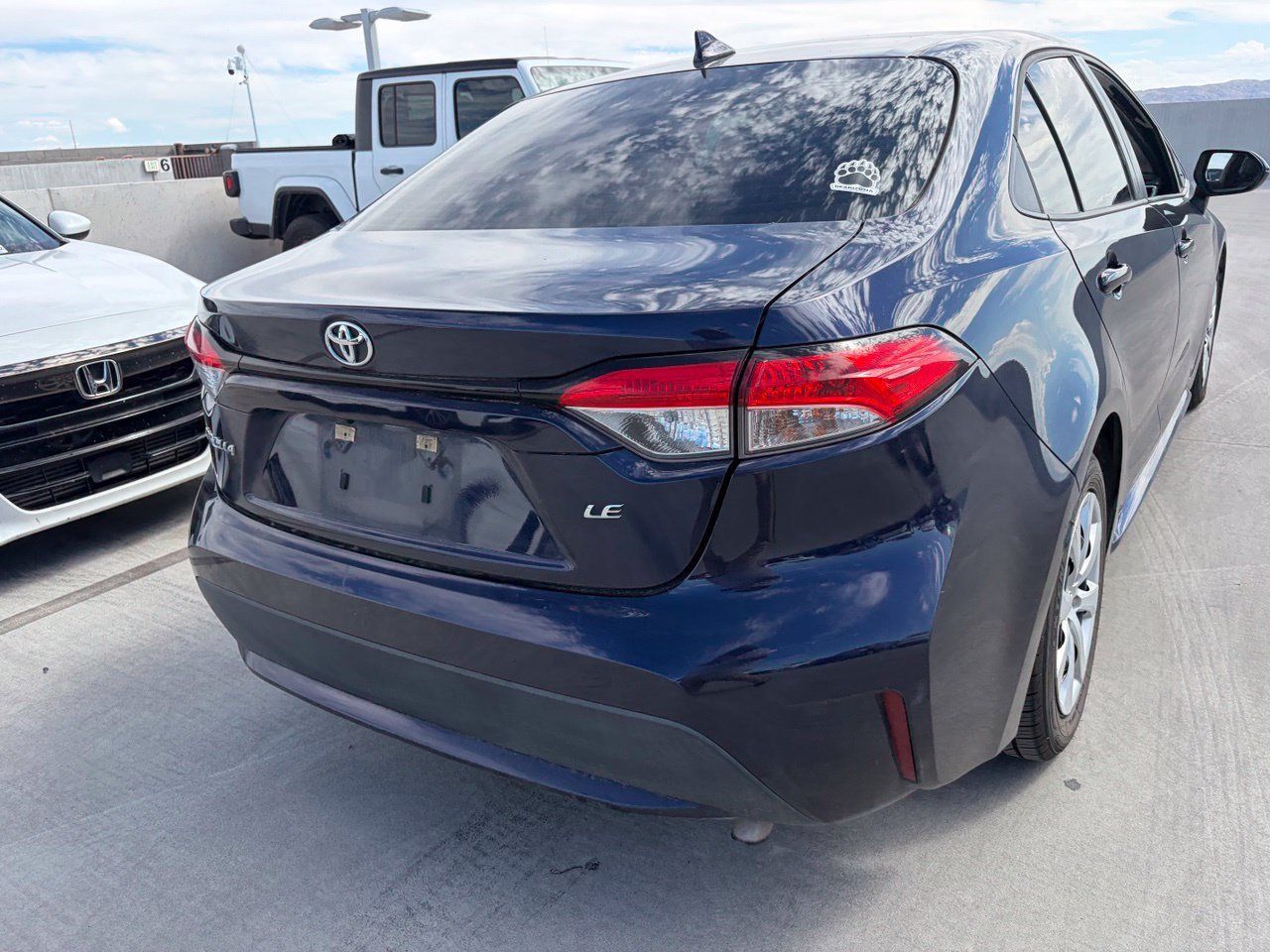 Used 2021 Toyota Corolla LE FWD image 4