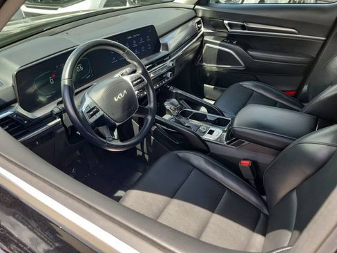 Used 2024 Kia Telluride S w/ S Sunroof Package FWD image 3