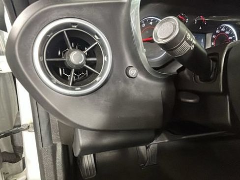 Used 2016 Chevrolet Camaro LT RWD image 19