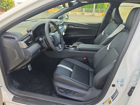 New 2026 Toyota Camry Hybrid w/ Multimedia Upgrade Package AWD/4WD image 15