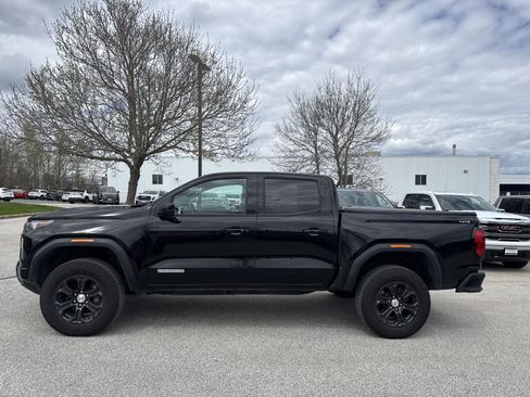 Used 2023 GMC Canyon Elevation w/ Elevation Premium Package AWD/4WD image 8