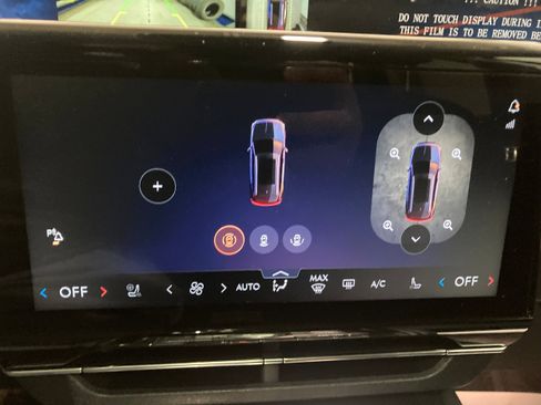 Used 2026 Lincoln Nautilus Premier w/ Equipment Group 102A image 39