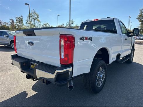New 2025 Ford F350 XLT image 6