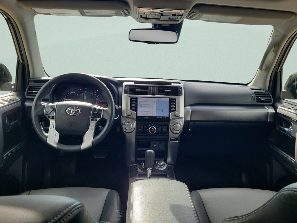 Used 2021 Toyota 4Runner SR5 Premium w/ Moonroof Package AWD/4WD image 11