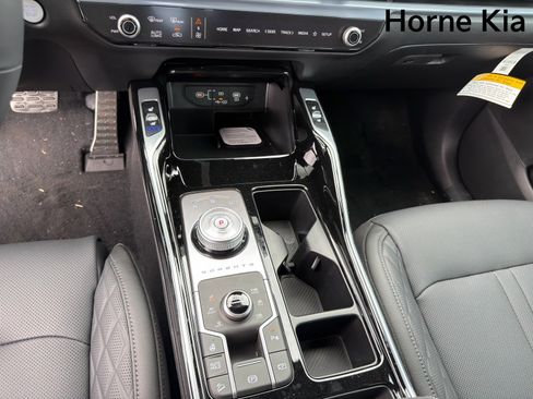 New 2026 Kia Sorento SX Prestige AWD/4WD image 16