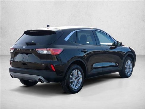 Used 2021 Ford Escape SE image 5