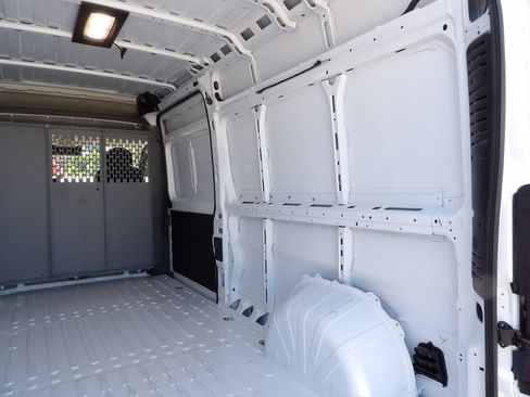 Used 2026 RAM ProMaster 2500 w/ Convenience Group FWD image 45