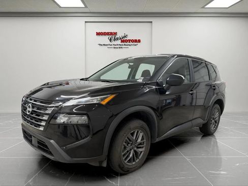 Used 2024 Nissan Rogue S AWD/4WD image 3