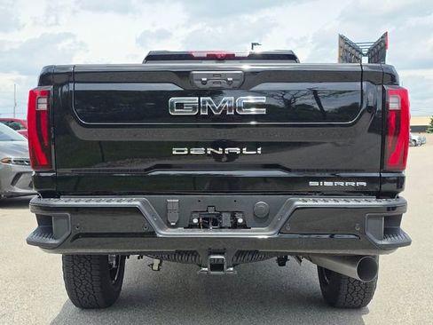 New 2026 GMC Sierra 3500 Denali Ultimate AWD/4WD image 16