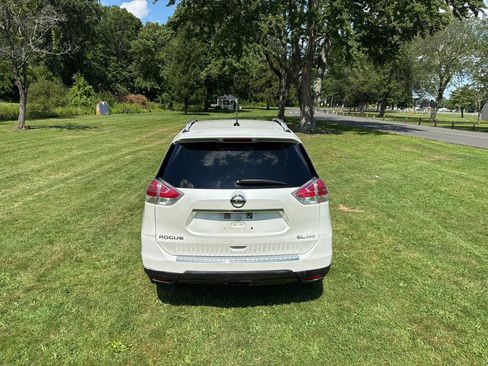 Used 2016 Nissan Rogue SL AWD/4WD image 17