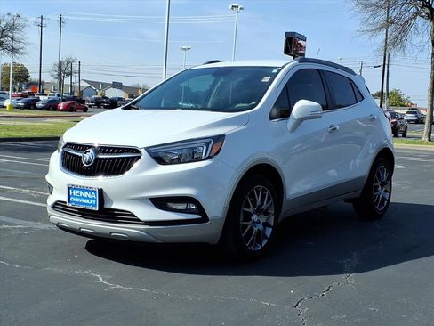 Used 2019 Buick Encore Sport Touring image 4