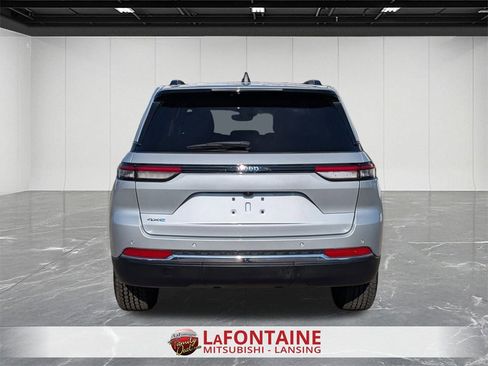 Used 2024 Jeep Grand Cherokee Limited 4xe image 4