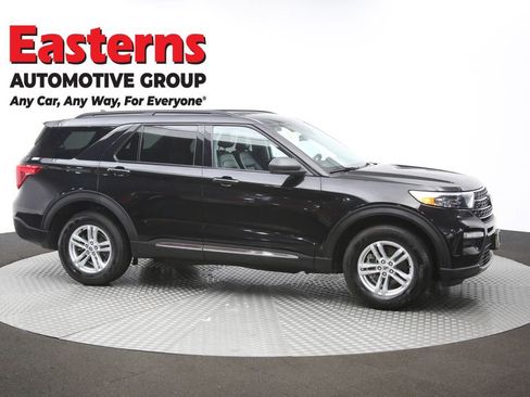 Used 2023 Ford Explorer XLT w/ Equipment Group 202A AWD/4WD image 46