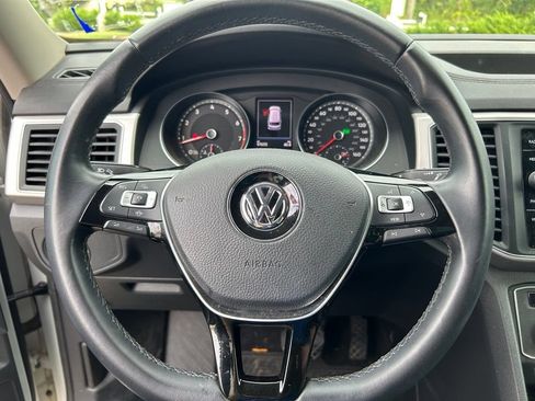 Used 2019 Volkswagen Atlas SE FWD image 21