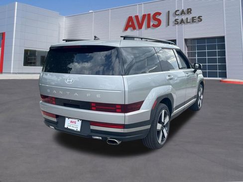 Used 2025 Hyundai Santa Fe Limited FWD image 6