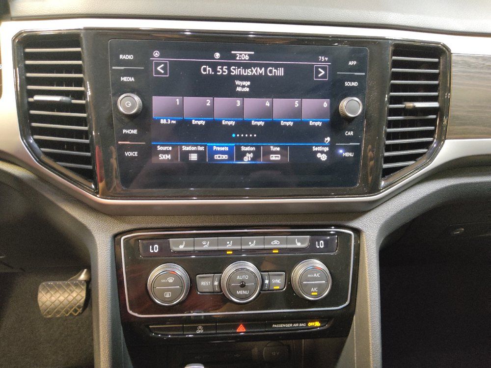Used 2023 Volkswagen Atlas SE w/ Panoramic Sunroof Package FWD image 25