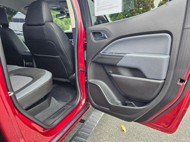 Used 2021 Chevrolet Colorado Z71 w/ Safety Package AWD/4WD image 15