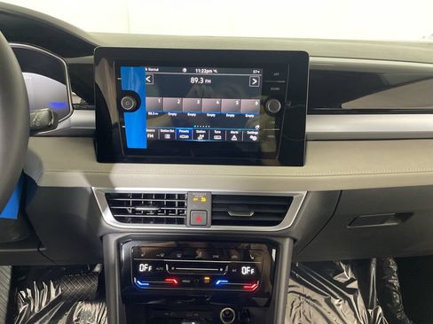 New 2026 Volkswagen Taos SE AWD/4WD image 15