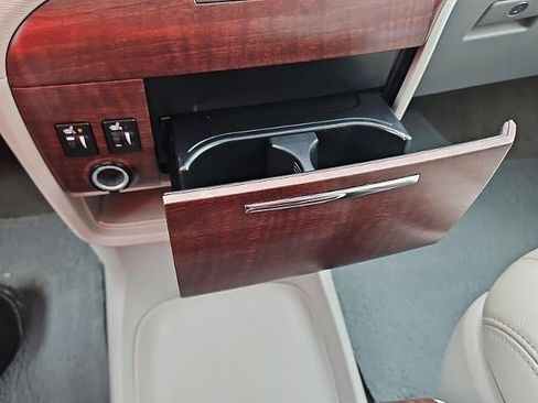 Used 2012 Toyota Sienna XLE image 34