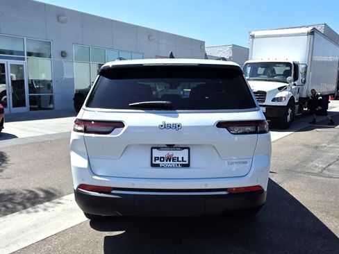 New 2026 Jeep Grand Cherokee L Limited RWD image 4