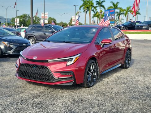 Used 2024 Toyota Corolla SE FWD image 5