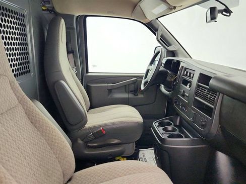 Used 2024 Chevrolet Express 2500 w/ Driver Convenience Package image 24