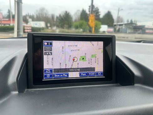 Used 2013 Lexus CT 200h image 18