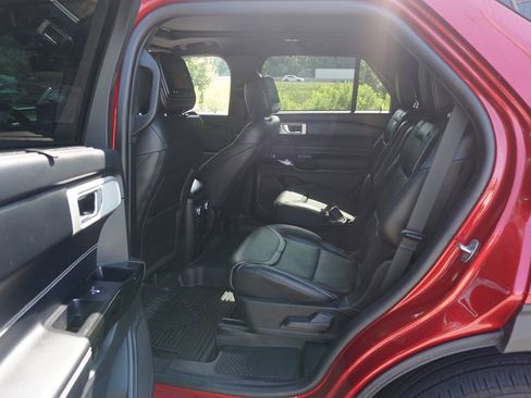 Used 2022 Ford Explorer ST w/ Equipment Group 401A AWD/4WD image 15