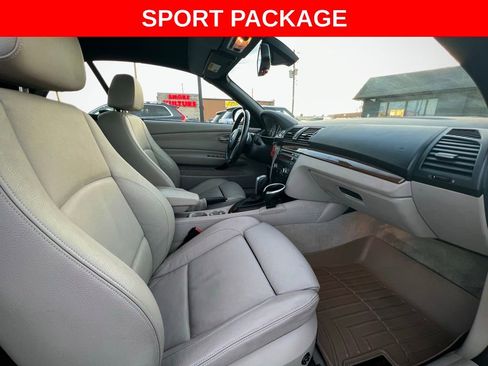 Used 2010 BMW 128i Convertible image 21