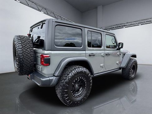Used 2020 Jeep Wrangler Unlimited Rubicon w/ LED Lighting Group AWD/4WD image 7