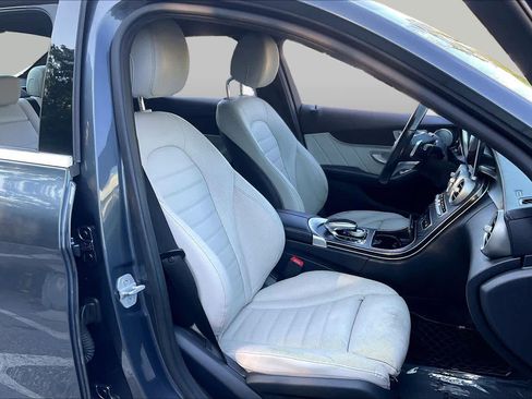Used 2015 Mercedes-Benz C 300 4MATIC Sedan image 8