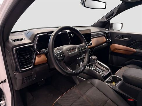 Used 2023 GMC Canyon AT4 w/ Technology Package image 8