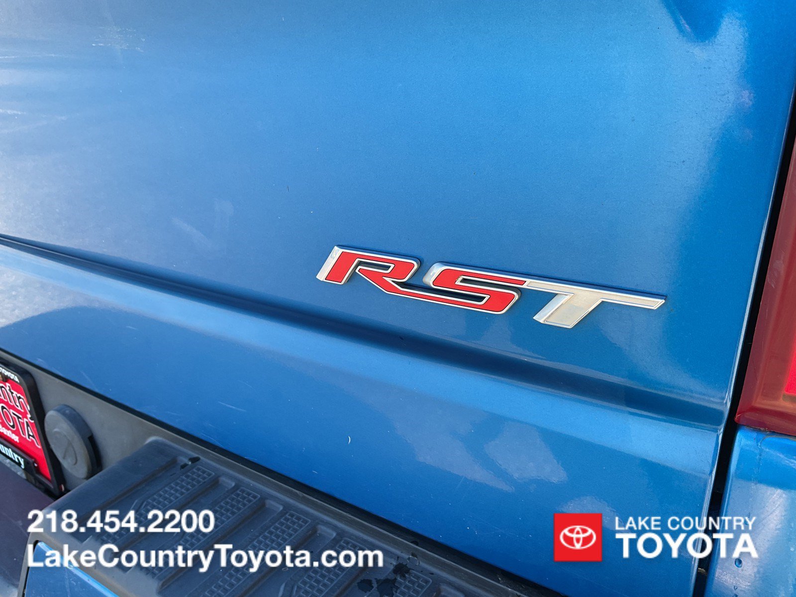 Used 2023 Chevrolet Silverado 1500 RST w/ Z71 Off-Road Package AWD/4WD image 12