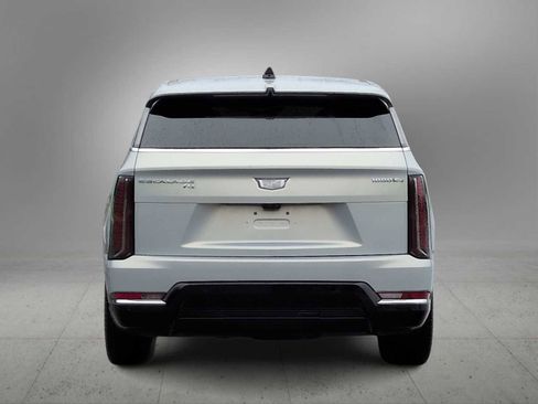 Used 2025 Cadillac Escalade IQ Luxury 1 AWD/4WD image 7