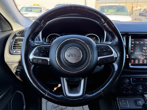 Used 2019 Jeep Compass Limited FWD image 16