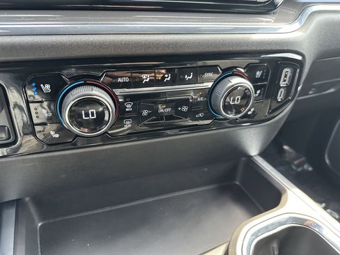 Certified 2024 Chevrolet Silverado 1500 High Country w/ Technology Package image 17