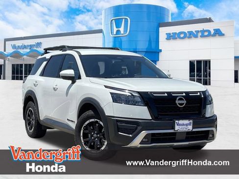 Used 2025 Nissan Pathfinder Rock Creek AWD/4WD image 1