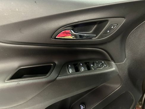 Used 2024 Chevrolet Equinox LT image 14