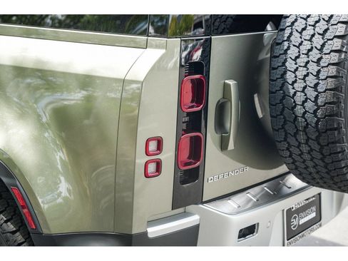Used 2025 Land Rover Defender 110 S AWD/4WD image 11