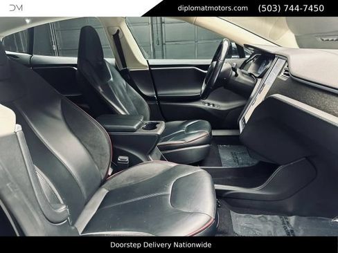 Used 2014 Tesla Model S RWD image 19