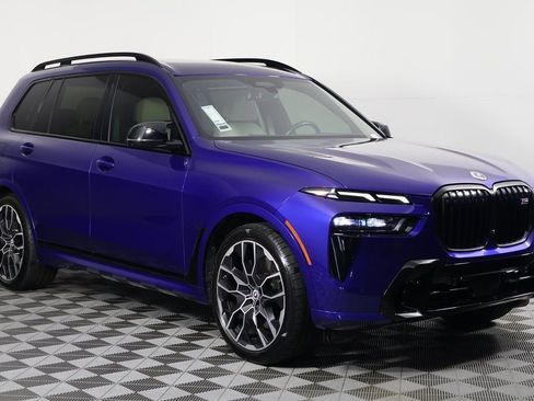 Used 2023 BMW X7 M60i w/ Executive Package image 3