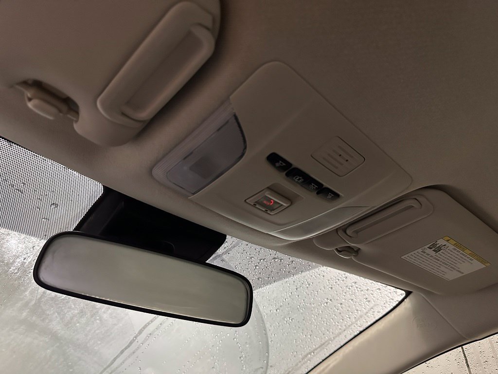 Used 2021 Toyota Corolla LE FWD image 19