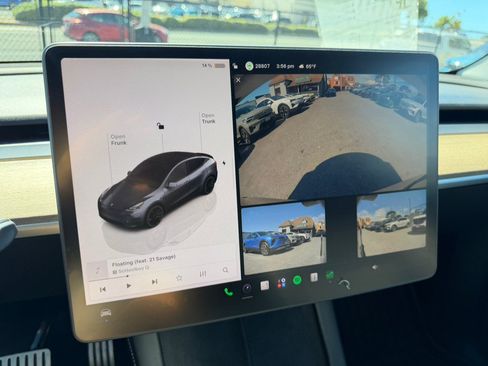 Used 2022 Tesla Model Y Performance AWD/4WD image 24