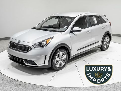 Used 2018 Kia Niro FE FWD image 1