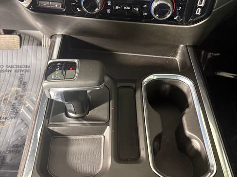 Used 2024 Chevrolet Silverado 1500 LTZ AWD/4WD image 18