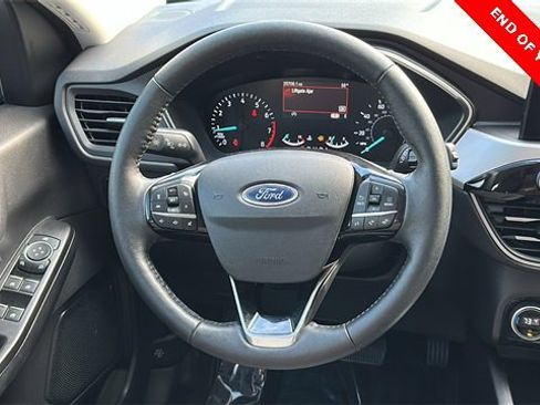 Certified 2021 Ford Escape SE w/ SE Sport Appearance Package image 23