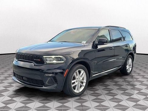 Used 2023 Dodge Durango GT RWD image 3